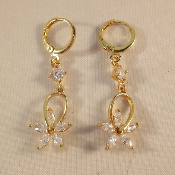 18K Yellow Gold Filled Flower Swirl Diamond Zircon Dangle Earrings Women's Gift - Picture 2 of 3